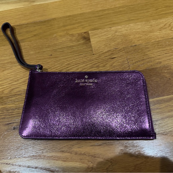 Kate Spade Metallic Purple Wristlet - Picture 1 of 3